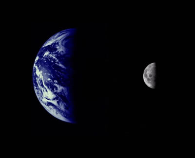 The Earth and Moon as imaged by the Mariner 10 spacecraft